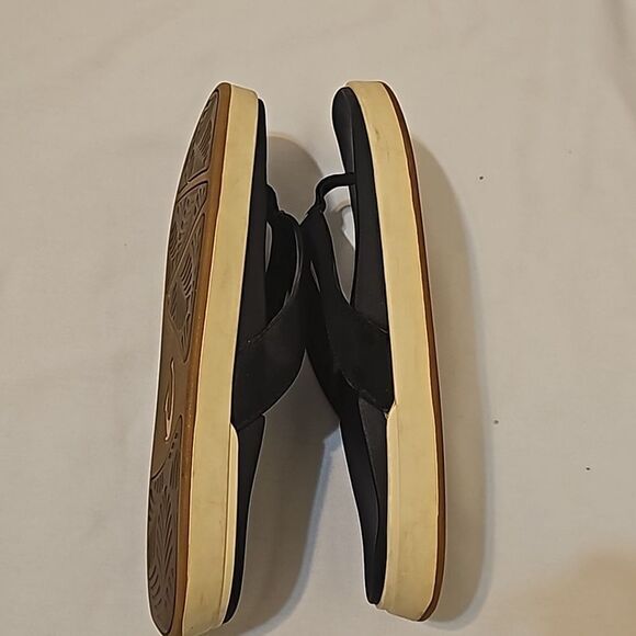 Olukai Sandals size 8 - Picture 5 of 7